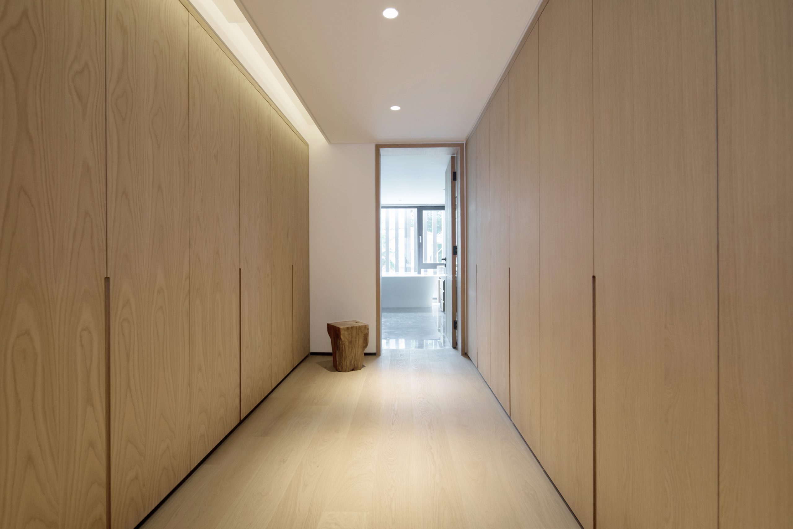 18 2F主卧衣帽间